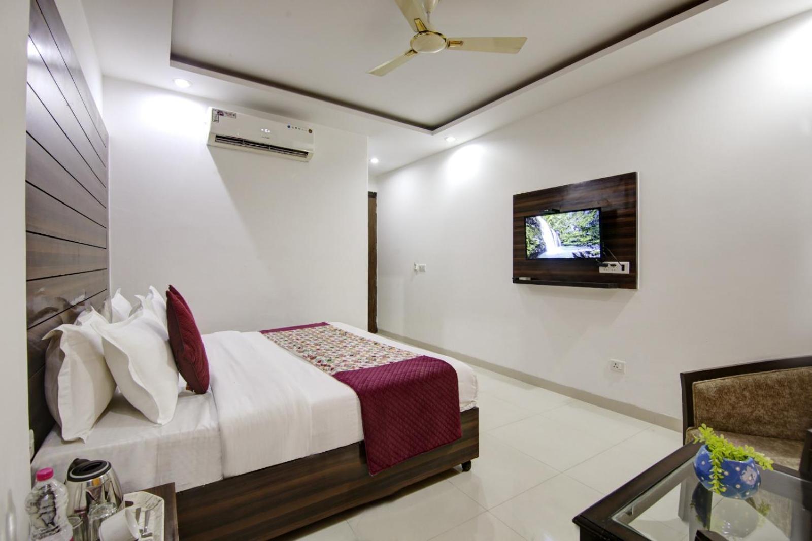 Hotel Devrana Delhi Airport نيودلهي المظهر الخارجي الصورة